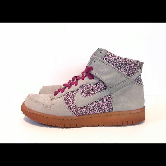 nike womens dunks high